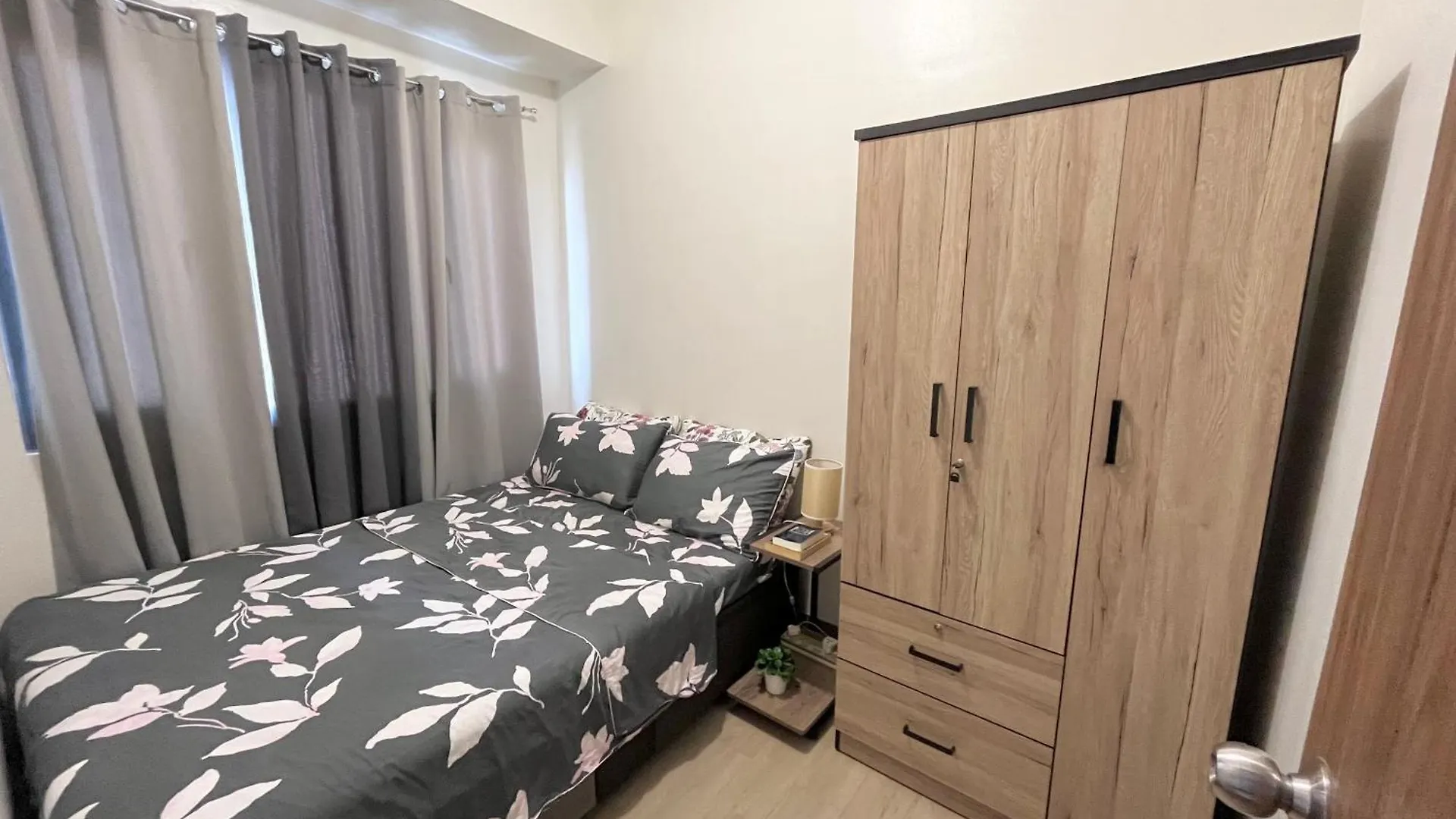 Condotel By Smdc Spring Residences T2 Manila Philippines
